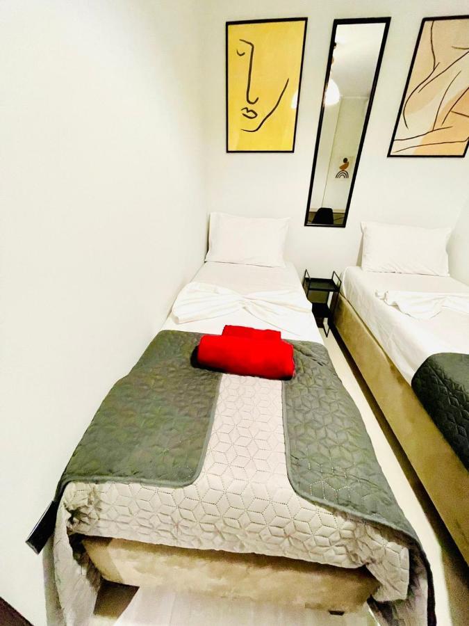 Phoenix Garden Apartments II Athena Bagian luar foto